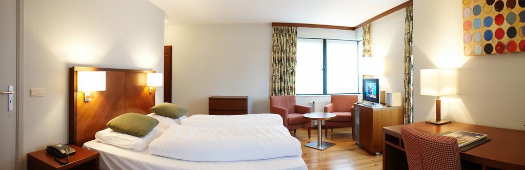 Hotel Beau Sejour Villers-sur-Lesse Ngoại thất bức ảnh